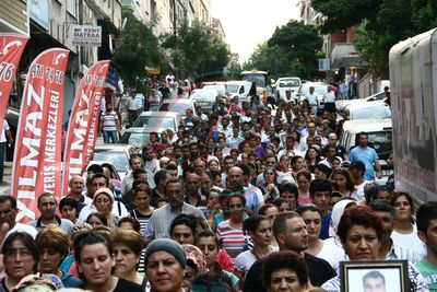 İkitelli'de ki Cinayet Alevileri sokağa döktü