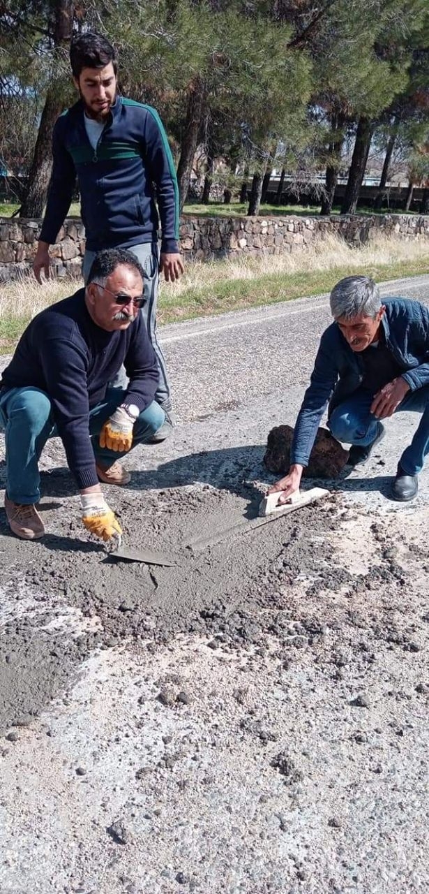 AKP’li belediye Maraş’ta Alevi yerleşkelerine yol hizmeti götürmüyor!