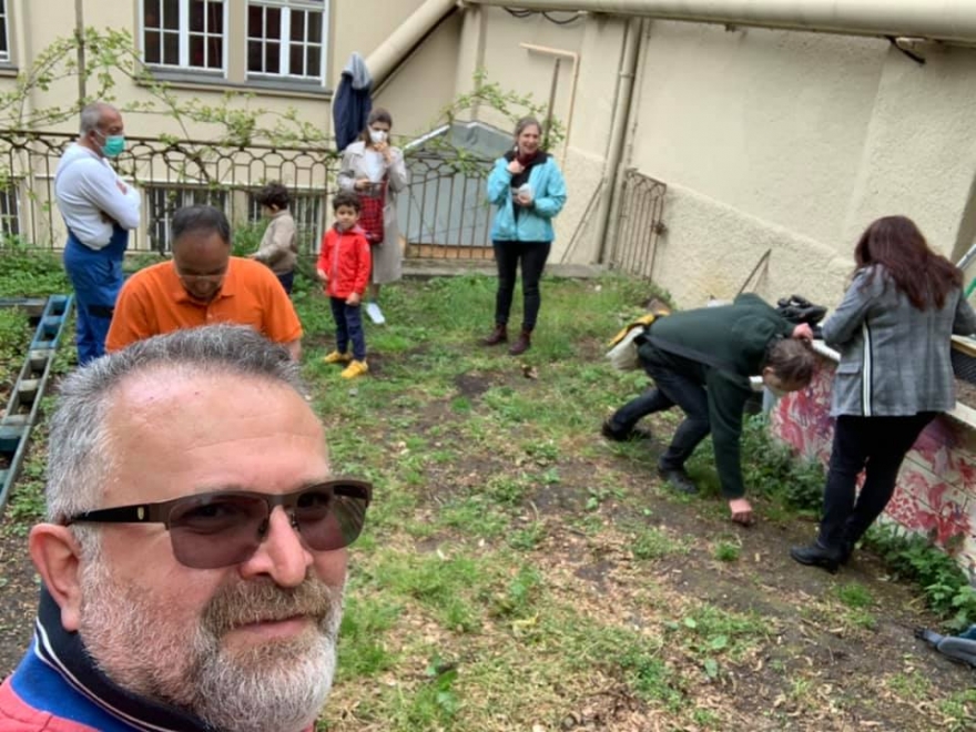 Wuppertal Cemevi, ‘Barış Bahçesi’ kurarak fidan ekti